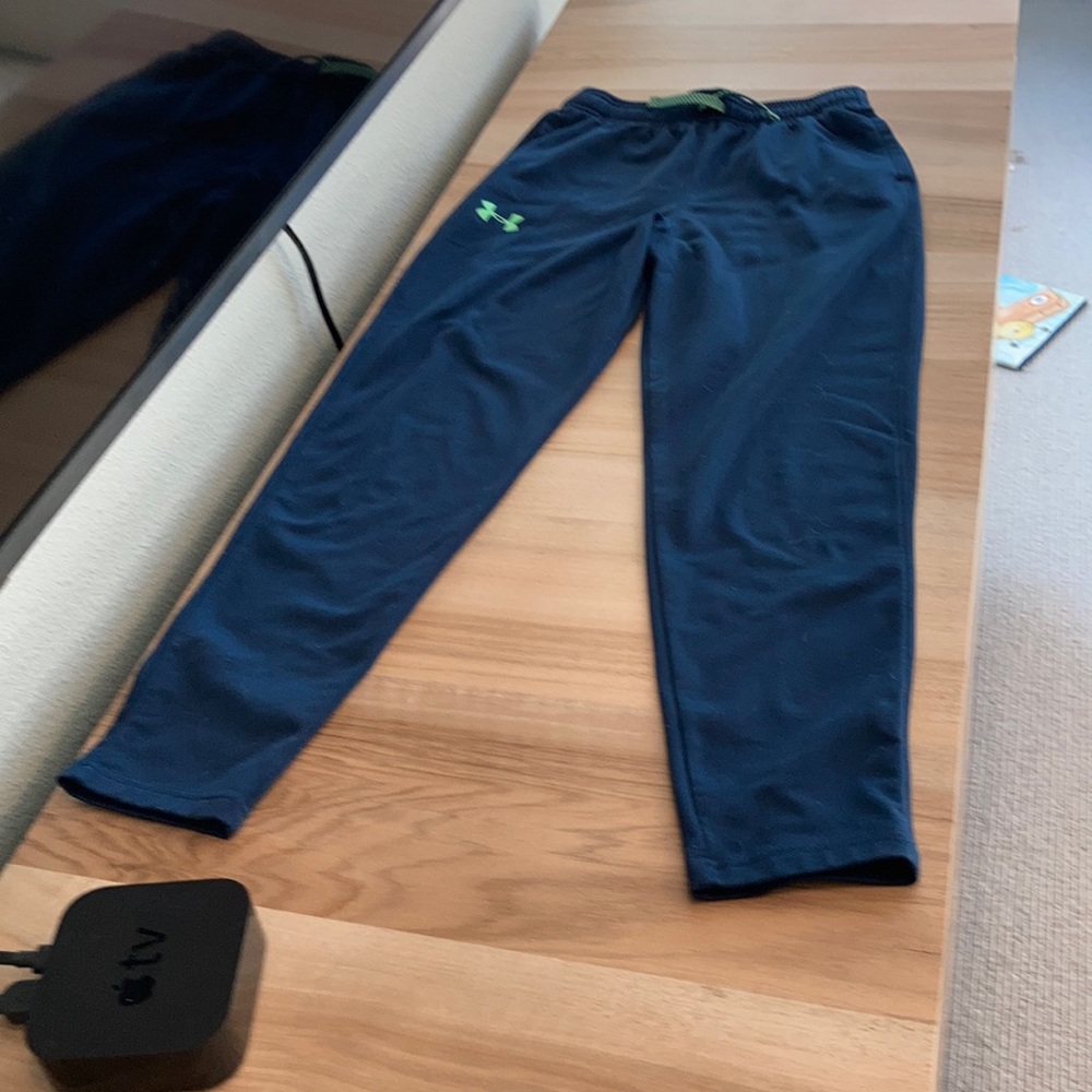 Under armor sweat pants excellent condition